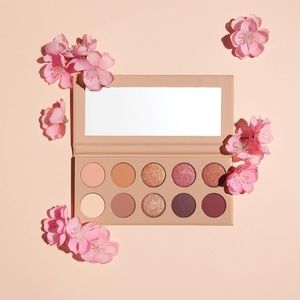 KKW Beauty Classic Blossom Palette *SOLD*